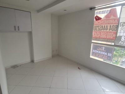 WhatsApp Image 2025-05-08 at 10.04.45 AM (1)